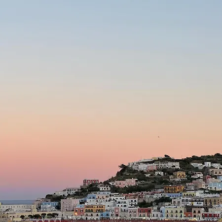 Oda ve Kahvaltı B&B Ponza Suite
