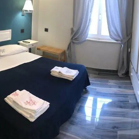 B&B Ponza Suite Couette-café