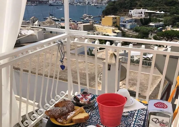 B&B Ponza Suite Bed and breakfast 3*